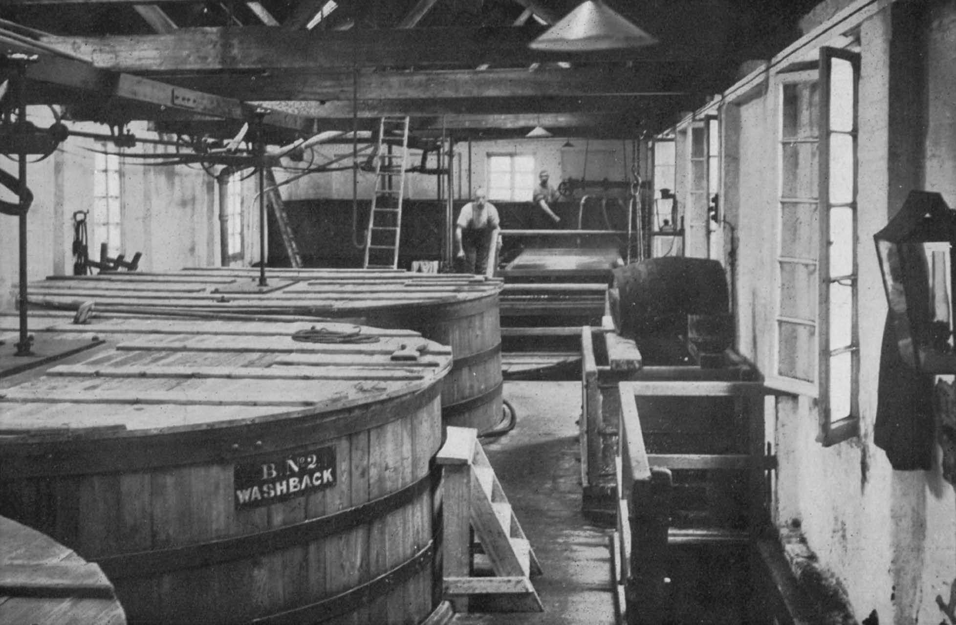 Caol Ila : The Tun Room.